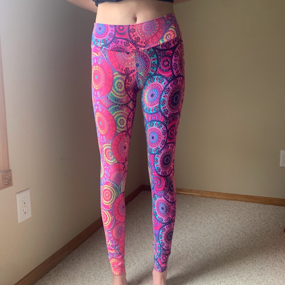 Kast leggings- prints are done only once